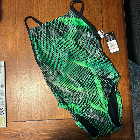 Speedo Coded Riff Flyback One Piece - Picture 3 of 5